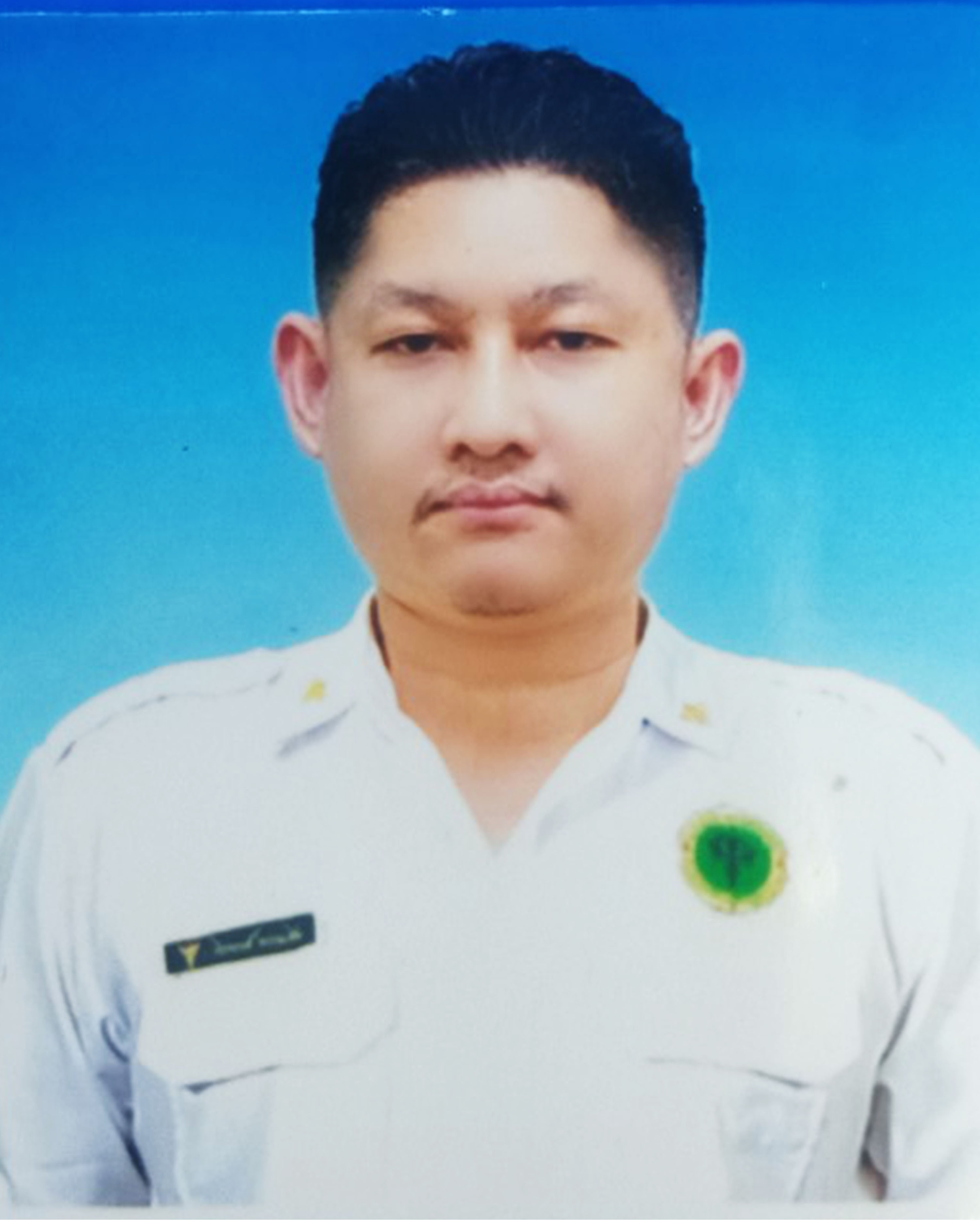 นาย ธีรนันต์ เอมแย้ม